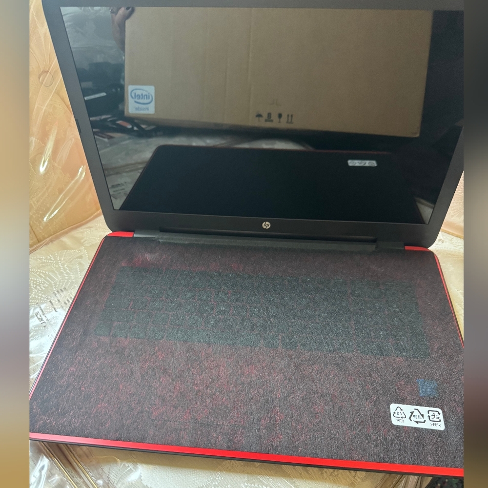 HP Notebook - 17-x018ds Laptop - Picture 2 of 5